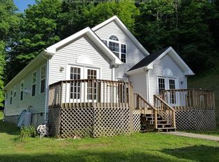 47 Rays Ln, Saint Albans, WV 25177