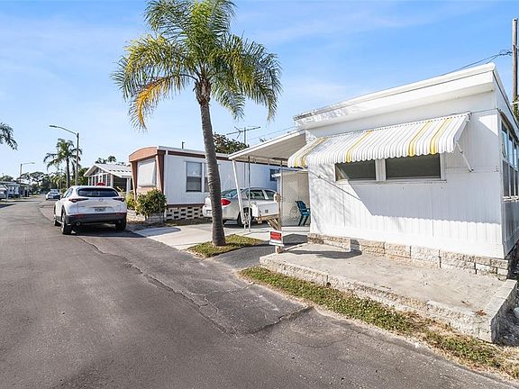 3rd image of 12766 Seminole Blvd Lot 10