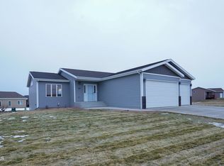 4903 E Calgary Ave, Bismarck, ND 58503