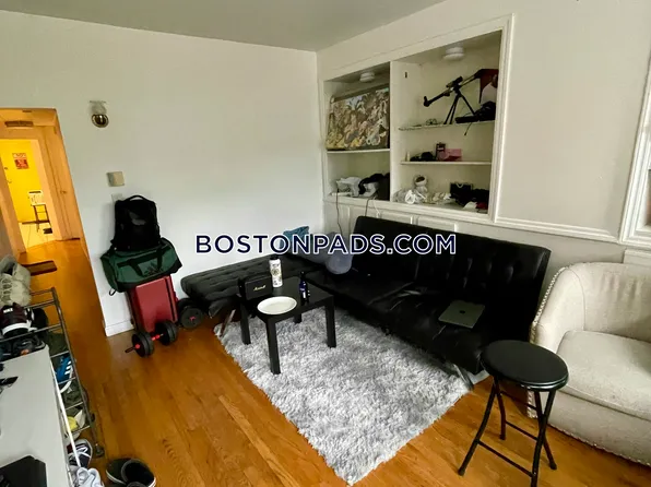 848 Huntington Ave, Boston, MA 02115