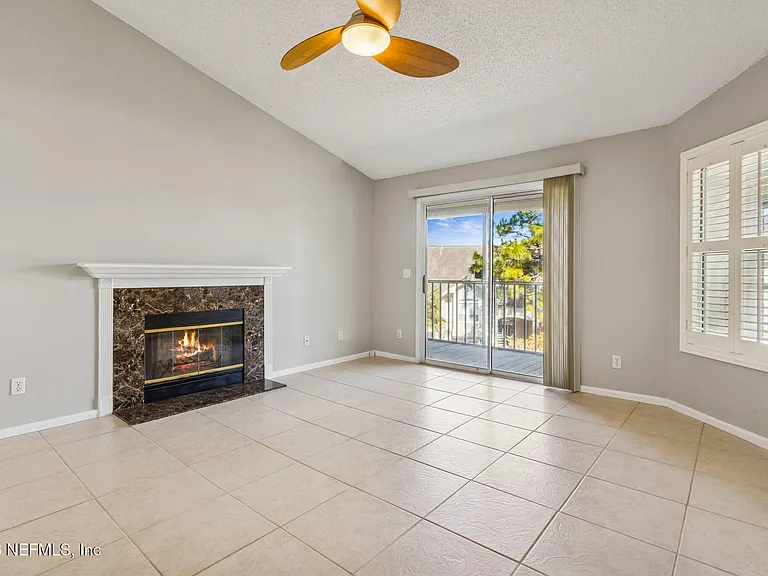 800 Ironwood Dr #834 — Photo 8
