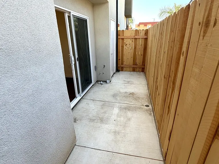 UT4147 — Photo 16