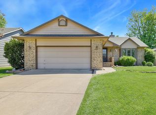 2518 N Amarado St, Wichita, KS 67205