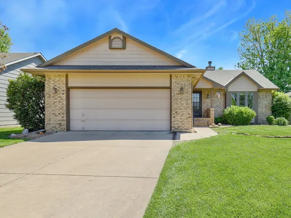 2518 N Amarado St, Wichita, KS 67205