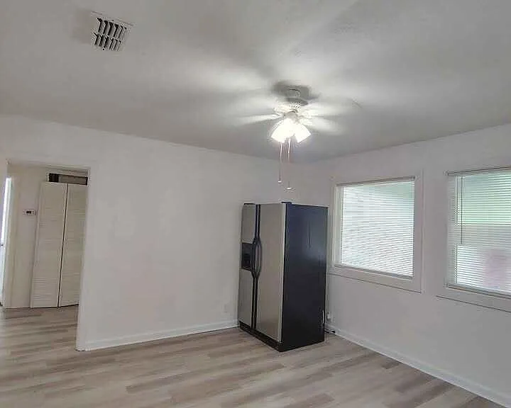 3368 Columbus Ave — Photo 3