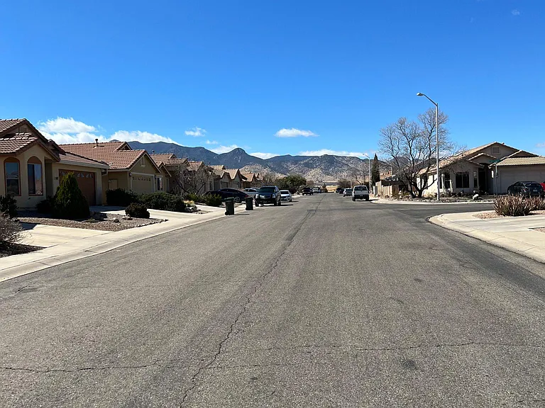 1774 Silverado Dr — Photo 33