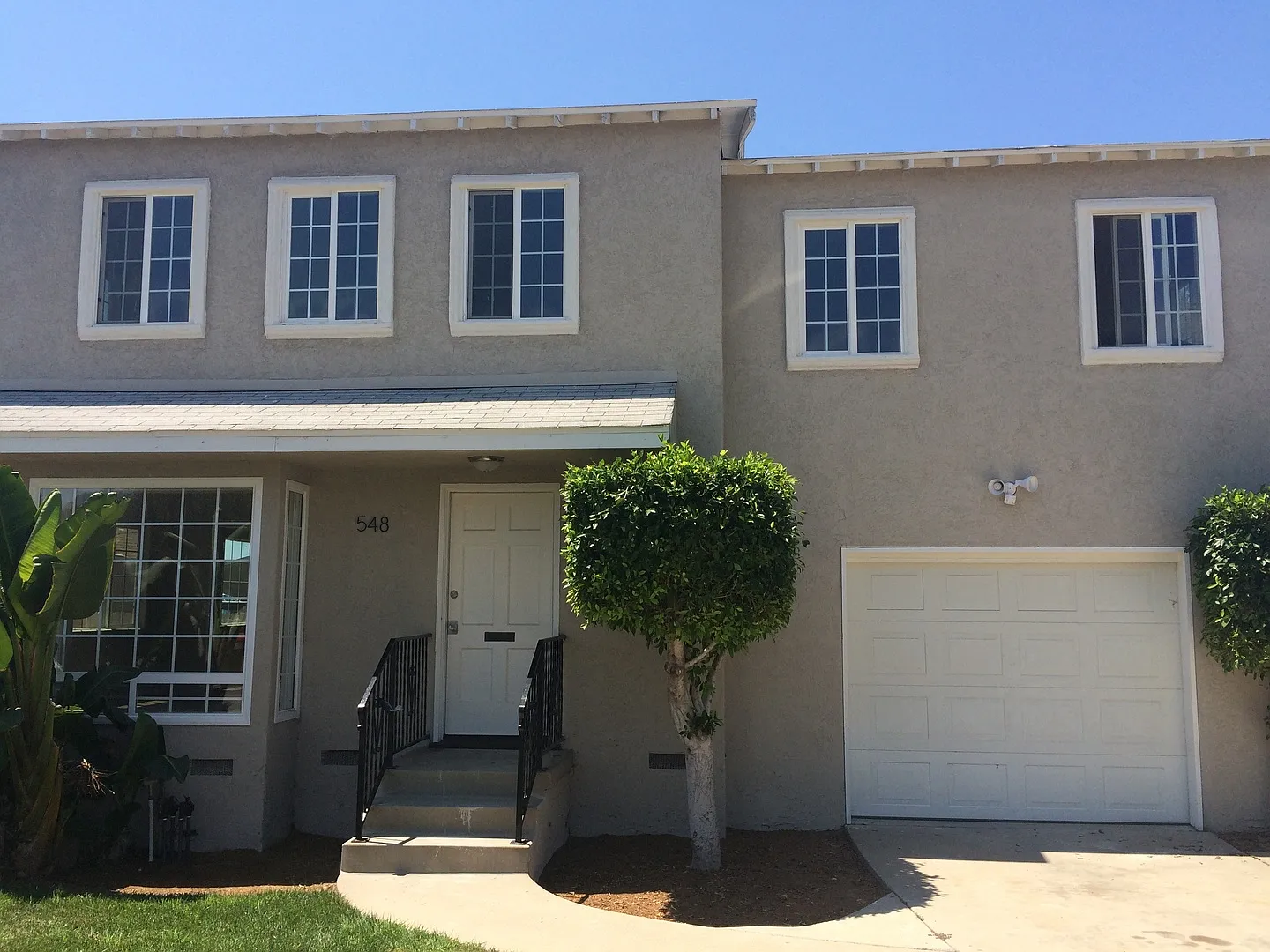 Beautiful Two Bedroom 1.5 Bath Located In San Diego — Photo 2