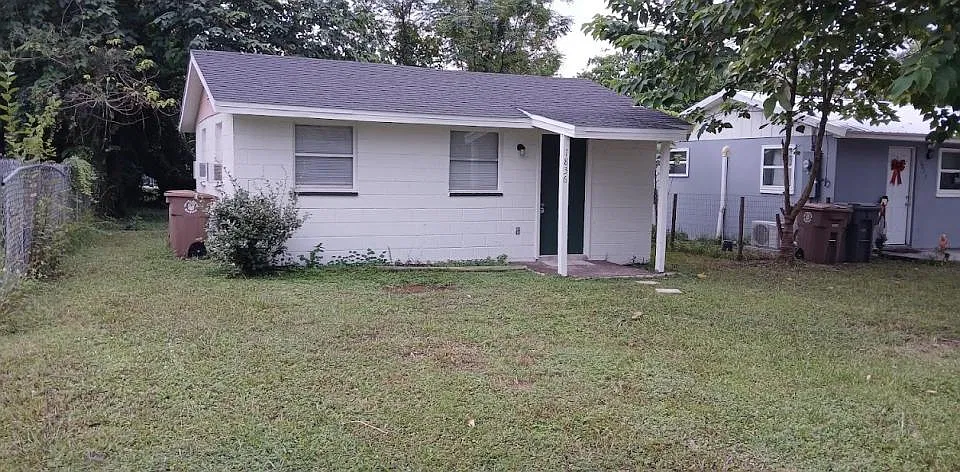 1836 NW 2nd St