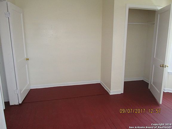 5th image of 124 Arlington Ct