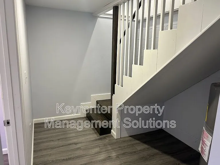 421 N Charlotte Ave — Photo 27