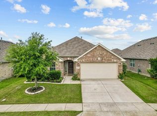 804 Silvermoon Dr, Little Elm, TX 75068