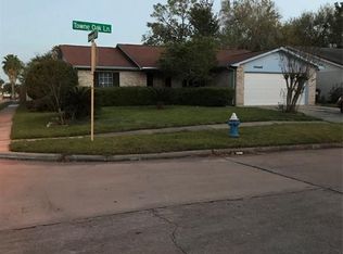 10403 Towne Oak Ln, Sugar Land, TX 77498