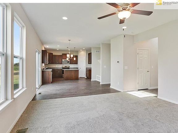 Simulated photos. Actual home may vary.