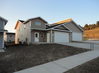 309 Will Ct SE, Mandan, ND 58554