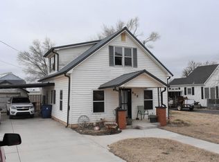 415 W Broadway St, Okeene, OK 73763