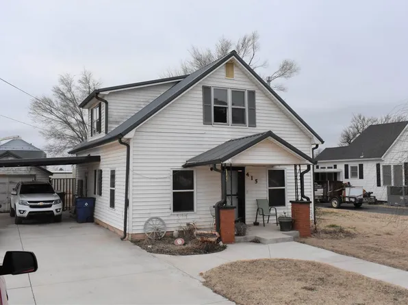415 W Broadway St, Okeene, OK 73763