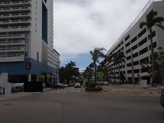 4th image of 1717 N Bayshore Dr #A-1747