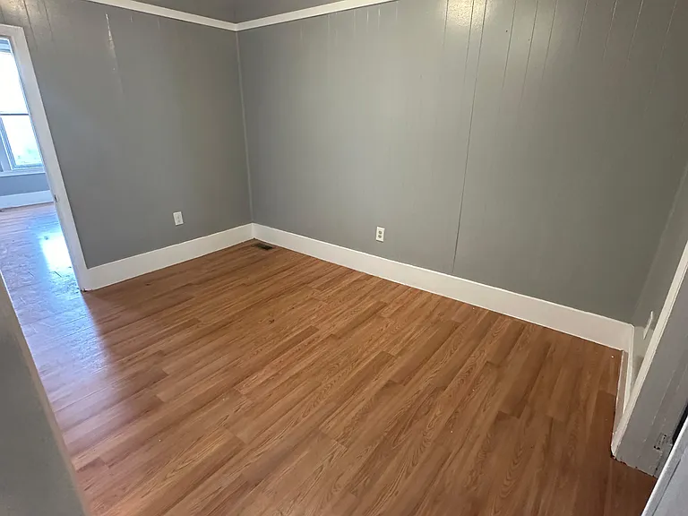 518 N Glover St — Photo 6