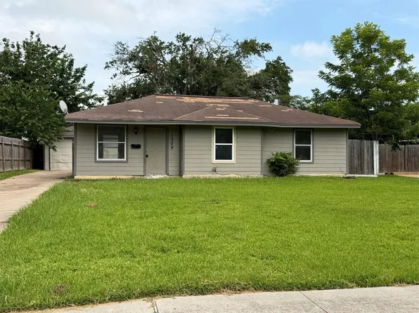 1209 Glenn Ave, Pasadena, TX 77506
