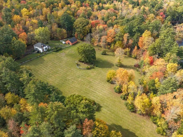 35 Peabody Drive, Brentwood, NH 03833