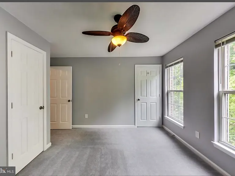 9908 Spanish Oak Way #73 — Photo 17