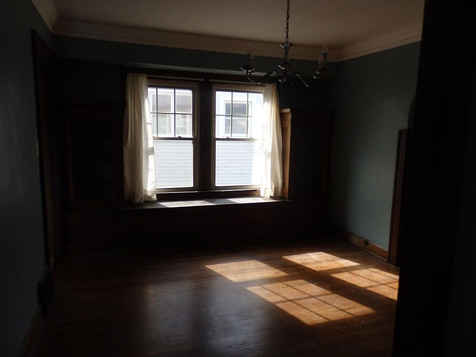 1st image of 2117-2119 Glenbury Ave