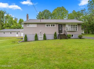 1876 Dover Ln, Castleton, NY 12033