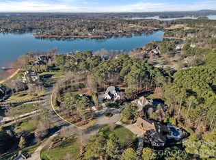 107 Waterhouse Ct, Mooresville, NC 28117