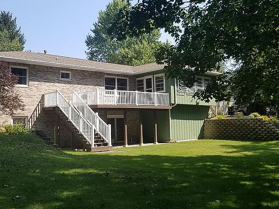 4th image of 234 Meadowbrook Ct