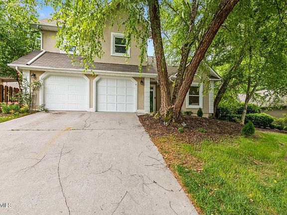 3rd image of 8610 Cypress Lake Dr W