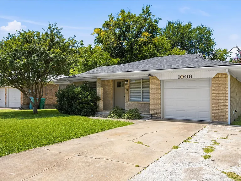 1006 N Grant Dr — Photo 1