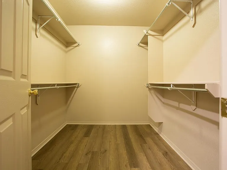 2353 W Skyler Dr — Photo 15