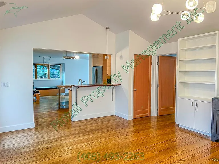 84 Mercy St — Photo 11
