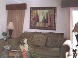 624 Harbor Cir, Azle, TX 76020