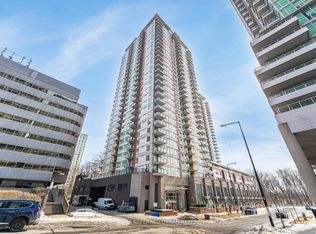 25 Town Centre Ct #3203, Toronto, ON M1P 0B4