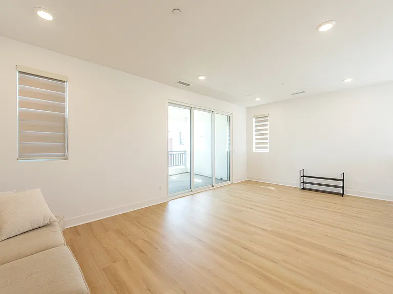 152 Yugen — Photo 20