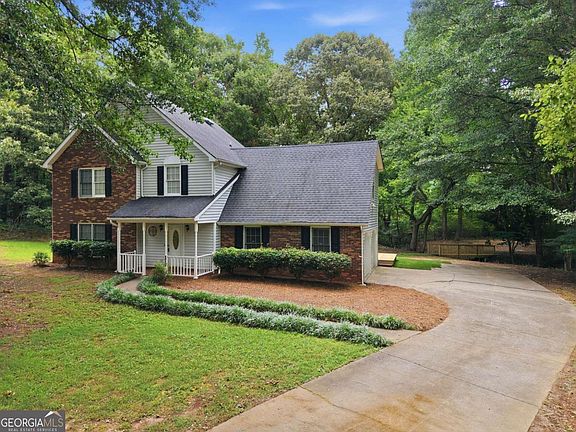 4th image of 117 Lakeview Ln