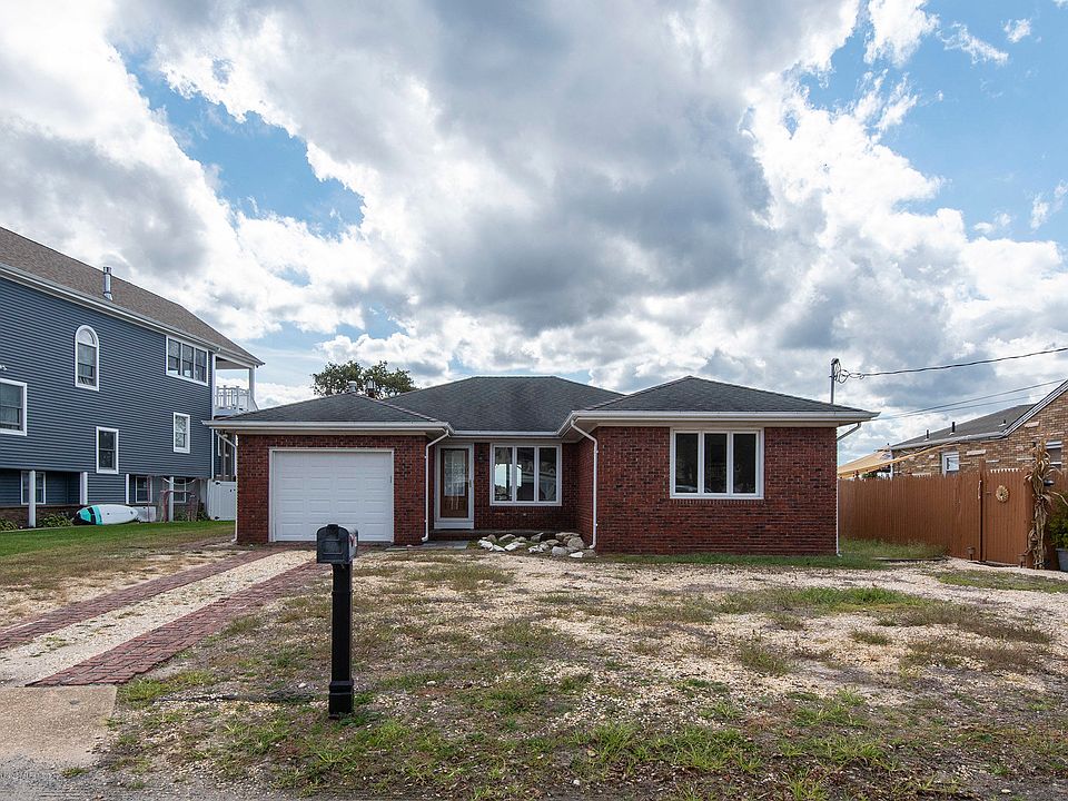 149 Pinewood Road, Toms River, NJ 08753 Zillow