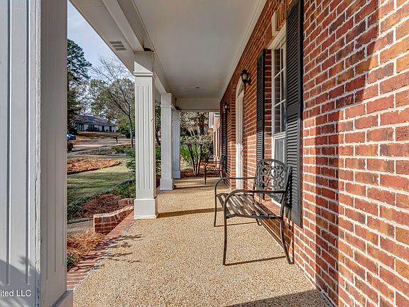 4th image of 340 Willow Ridge Cv