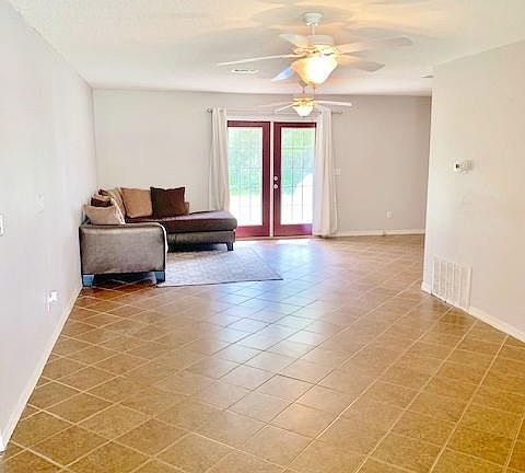 3rd image of 8175 Shooter Ln