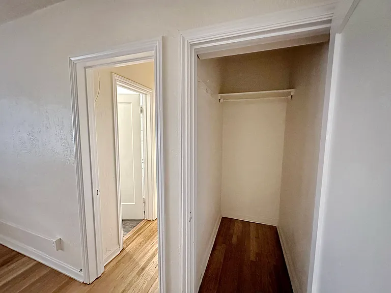 1107Tijeras-U12_Hall+Closet_yr25_06082026