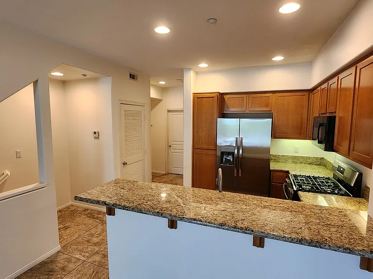 4300 Newton Ave #ASK — Photo 7