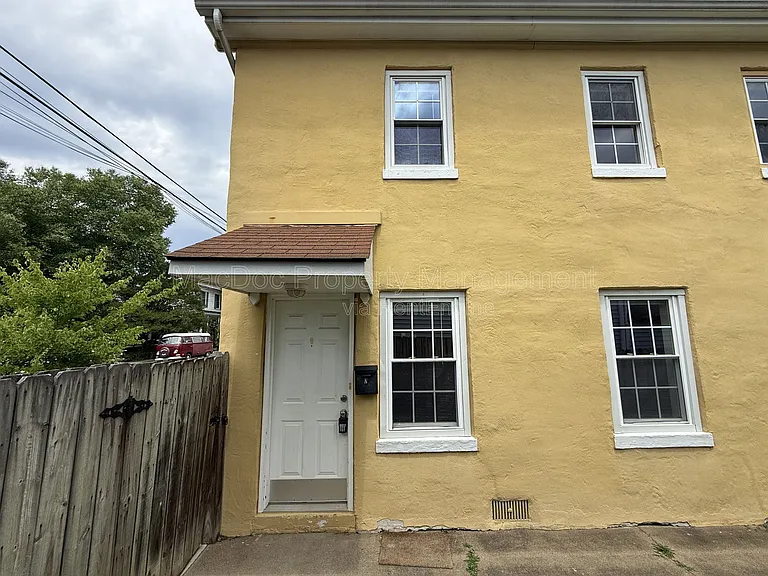 1115 Winchester St #A-K5 — Photo 2