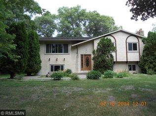 1015 225th Ln NW, Oak Grove, MN 55005