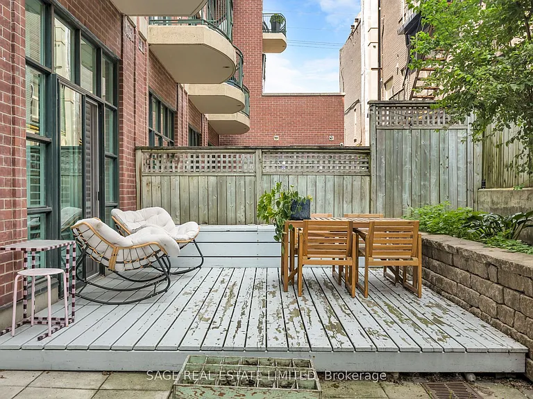 901 Queen St W #102 — Photo 22
