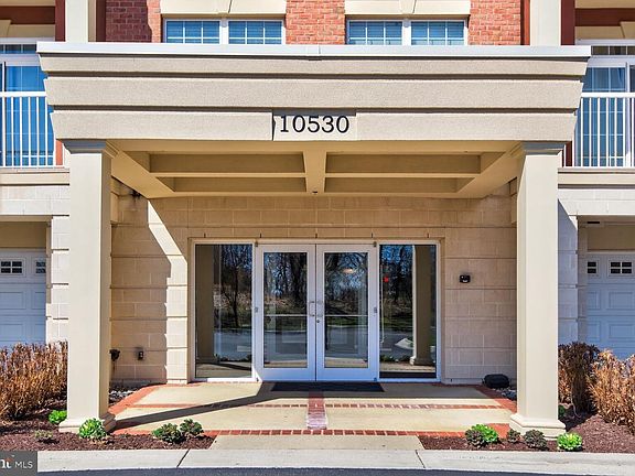 2nd image of 10530 Resort Rd Unit 210