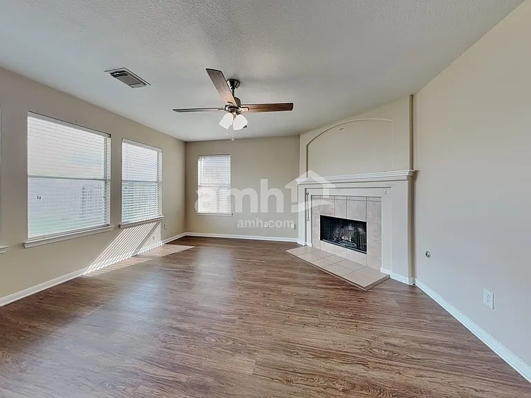 17022 Sperry Landing Dr — Photo 6