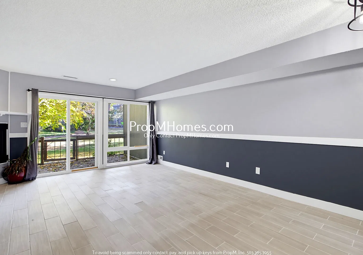 Beautiful 2 Bedroom Beaverton Condo with Patio! — Photo 3