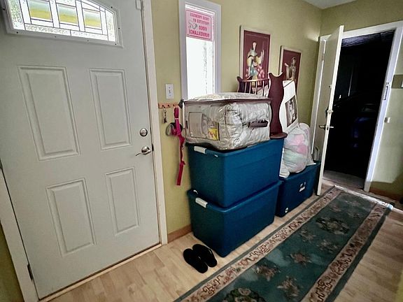 5th image of 677 Peralta Ave