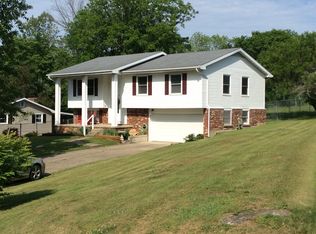 817 Hinton Dr, Maysville, KY 41056